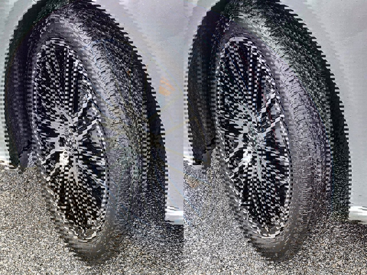 Used 2024 Mercedes-Benz C 300 4MATIC Sedan image 9