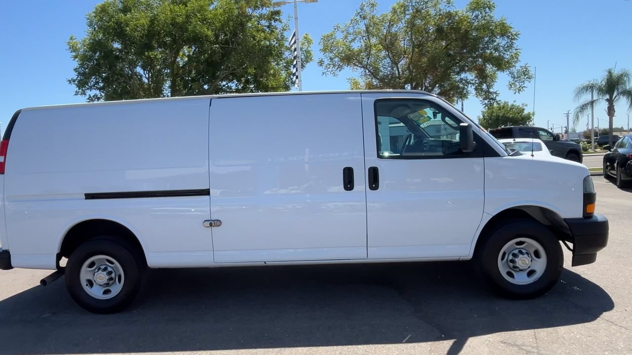 Used 2024 Chevrolet Express 2500 Extended w/ Driver Convenience Package RWD image 8