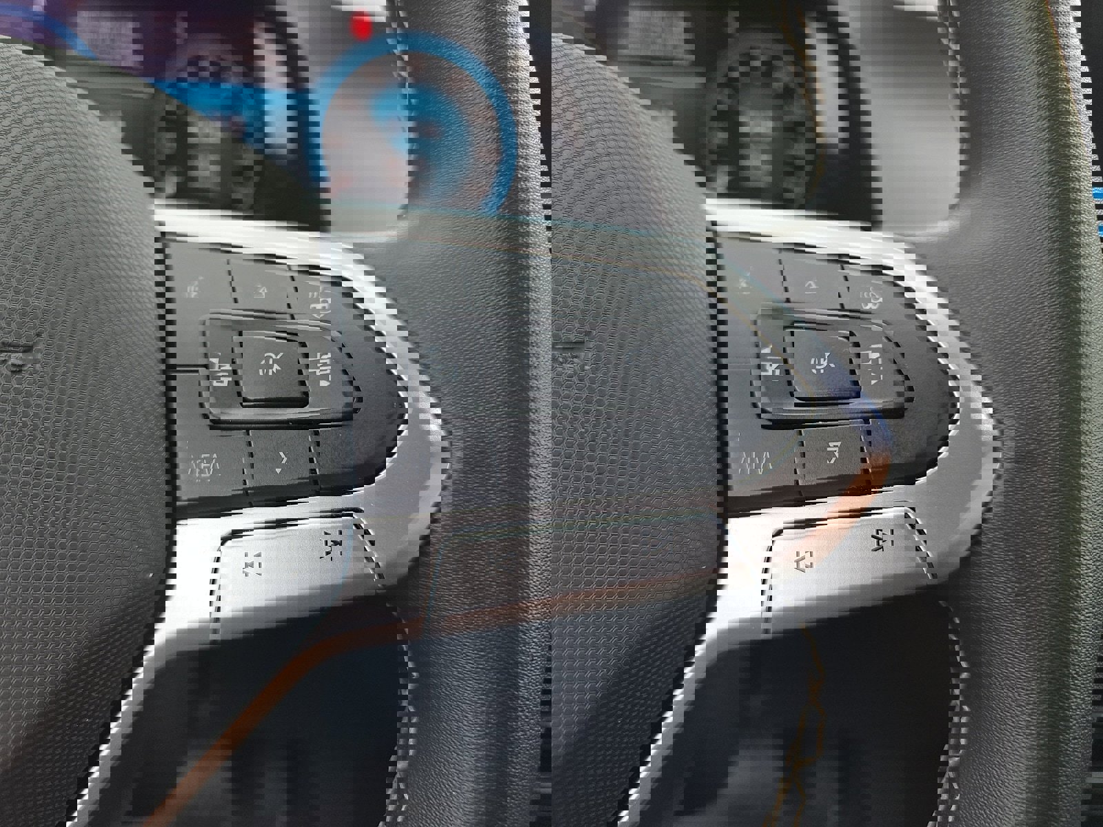 Used 2024 Volkswagen Atlas Cross Sport SE image 22