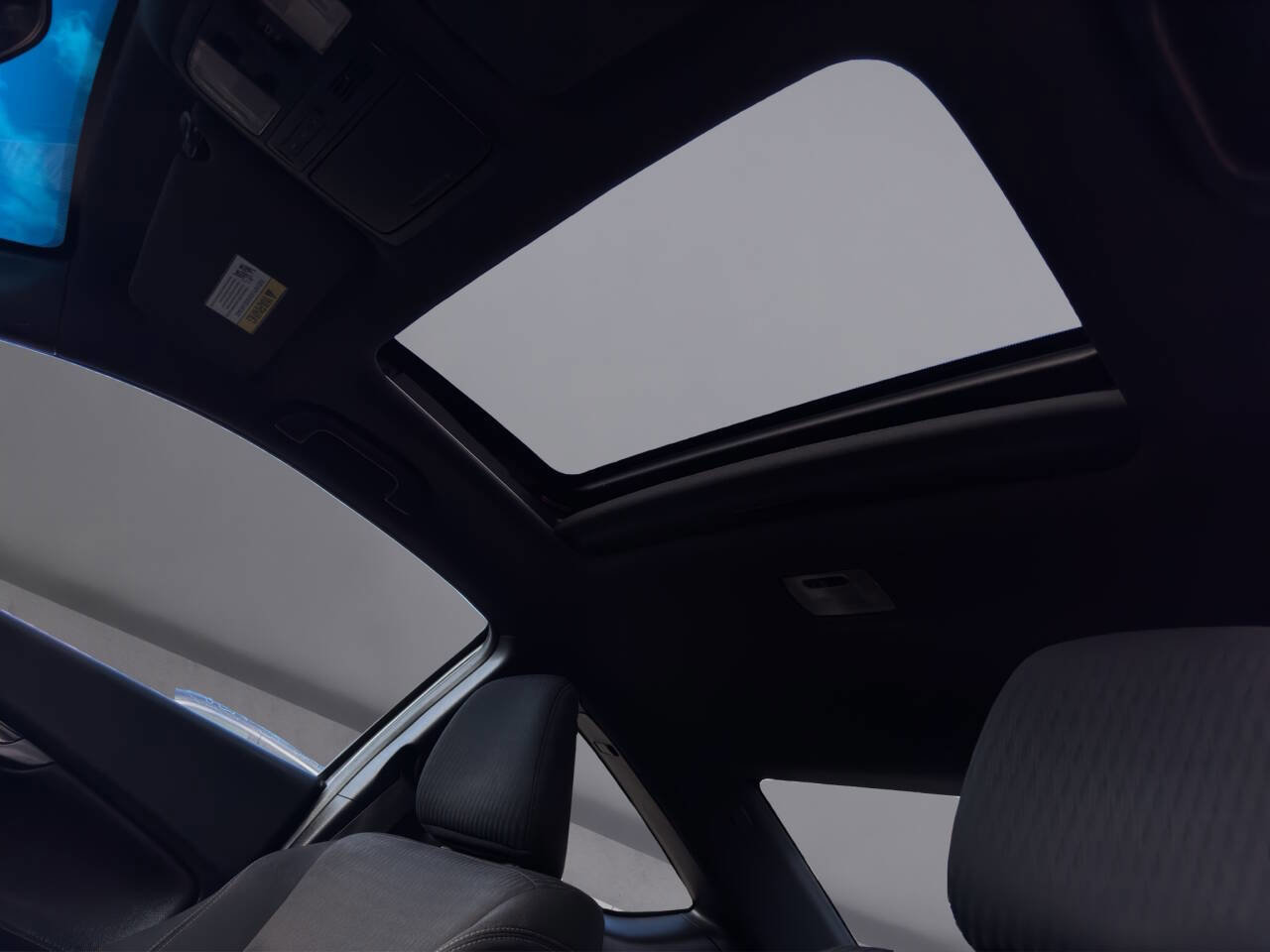 Used 2017 Honda Accord EX image 16