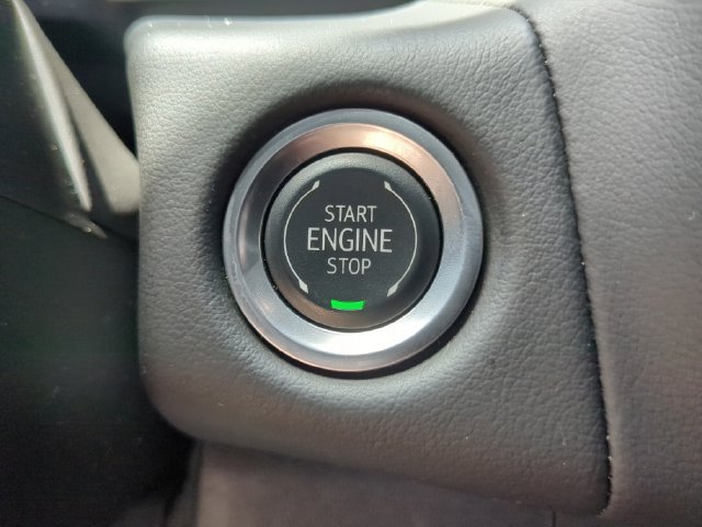 Used 2024 Chevrolet Tahoe Premier RWD image 34