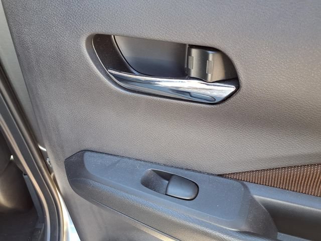 Used 2023 Nissan Kicks SR FWD image 22