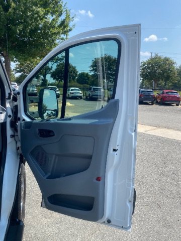 Used 2018 Ford Transit 250 130 Low Roof w/ Exterior Upgrade Package RWD image 13