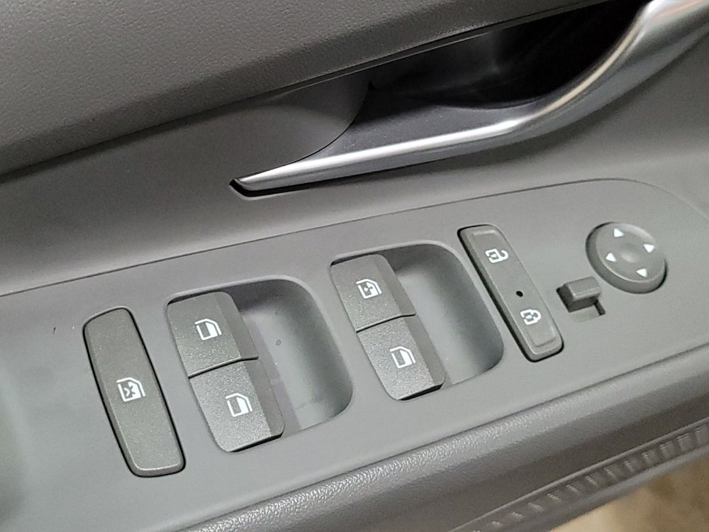 Used 2023 Hyundai Elantra SEL w/ Convenience Package image 27