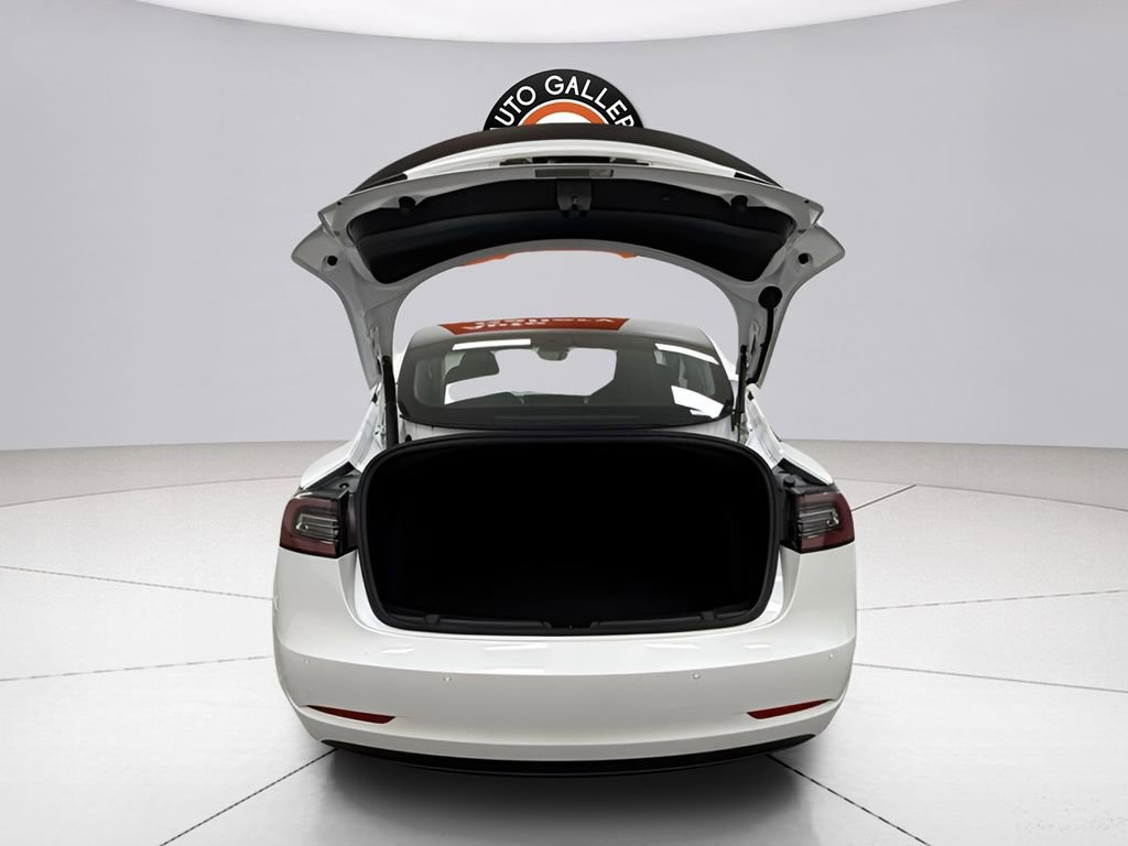 Used 2021 Tesla Model 3 Performance image 26