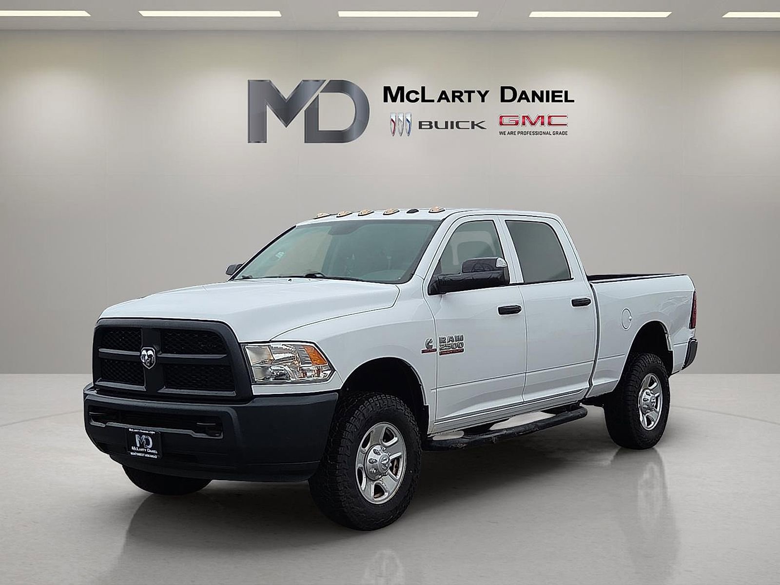 Used 2017 RAM 2500 Tradesman w/ Popular Equipment Group image 2