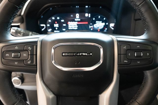 Used 2023 GMC Yukon Denali AWD/4WD image 31