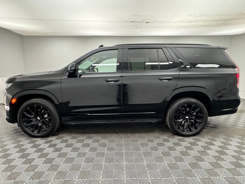 Used 2023 Cadillac Escalade Sport w/ LPO, ONYX Package AWD/4WD image 17