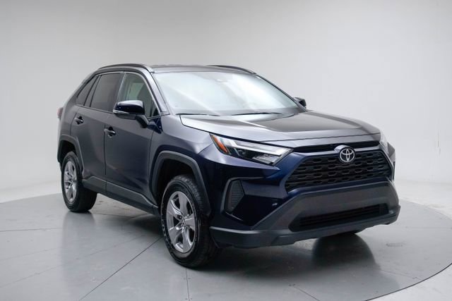 Used 2025 Toyota RAV4 XLE AWD/4WD image 16