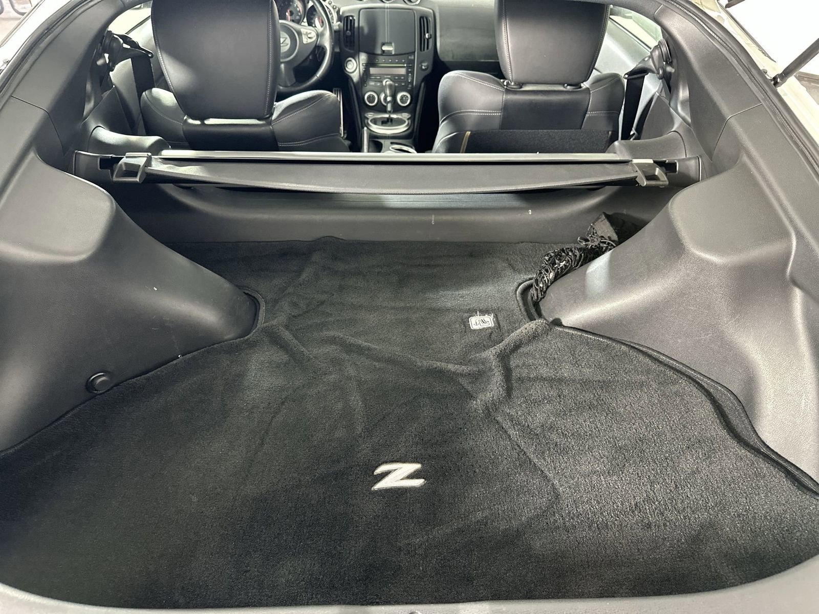 Used 2009 Nissan 370Z Touring RWD image 25