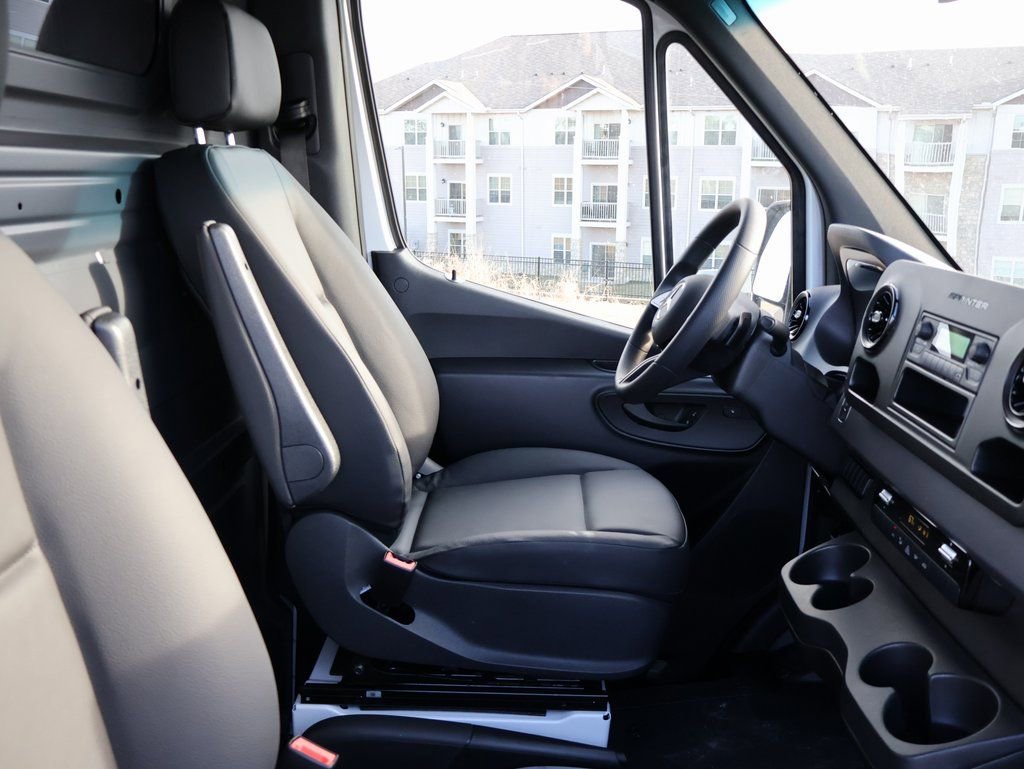 New 2026 Mercedes-Benz Sprinter 2500 image 10