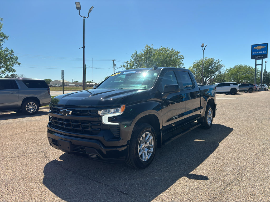 Certified 2024 Chevrolet Silverado 1500 RST AWD/4WD image 4