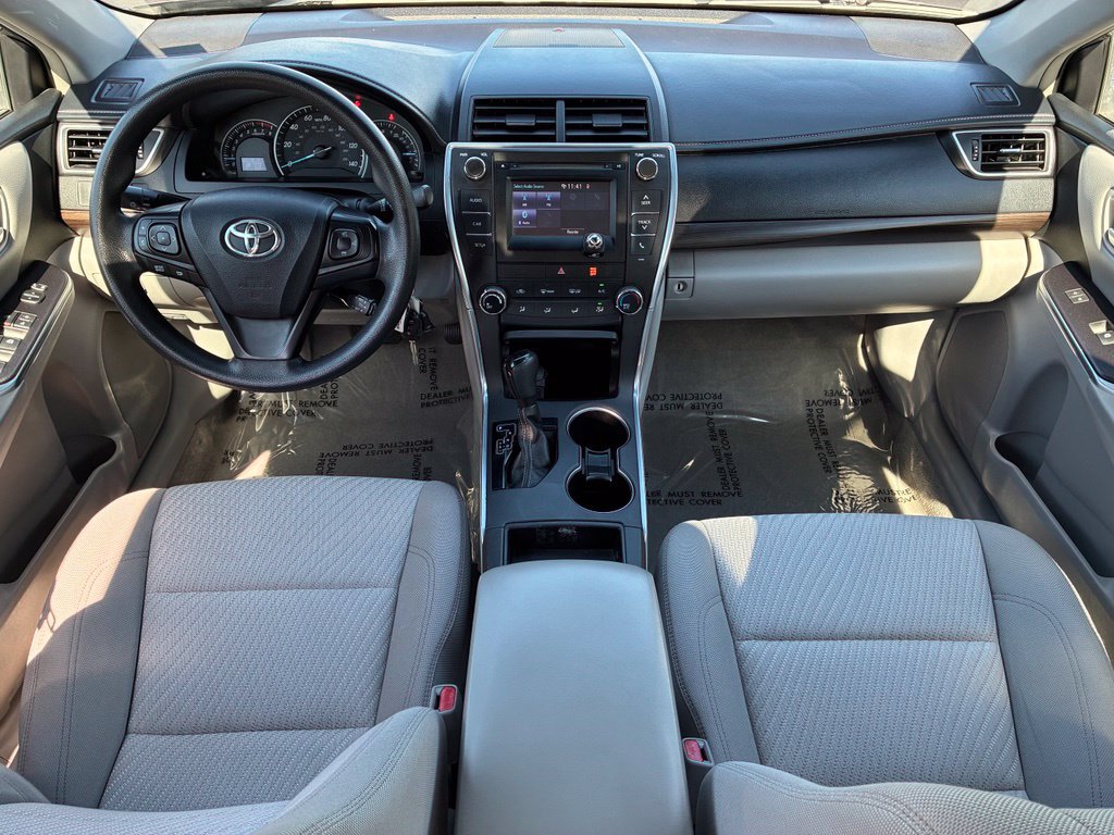 Used 2015 Toyota Camry LE FWD image 23