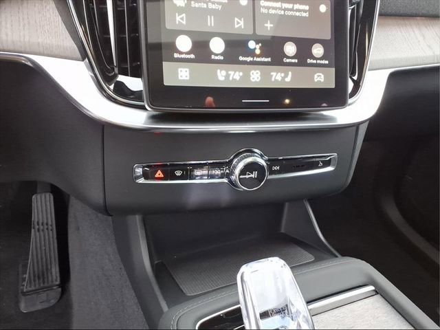 New 2026 Volvo XC90 T8 Ultra w/ Protection Package Premier image 19