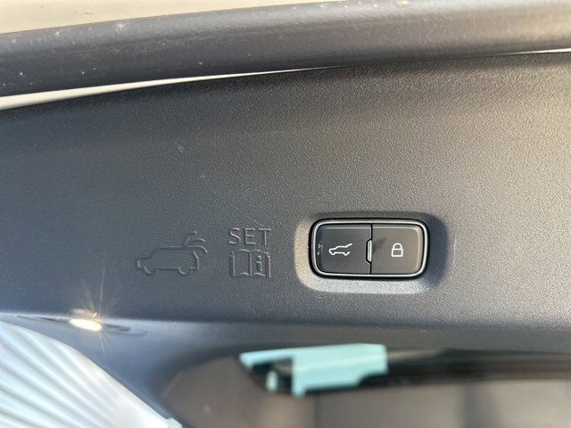 Used 2025 Ford Expedition Max Platinum w/ Driver's Package image 33