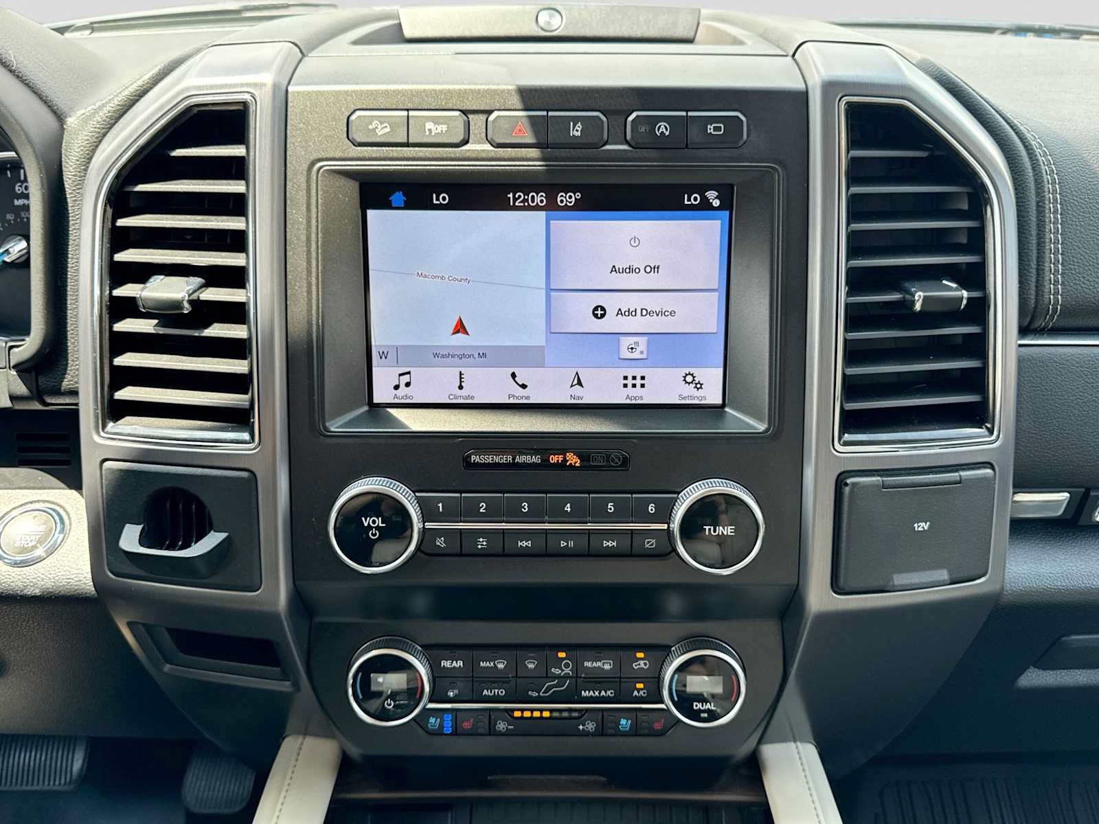 Used 2019 Ford Expedition Platinum AWD/4WD image 29