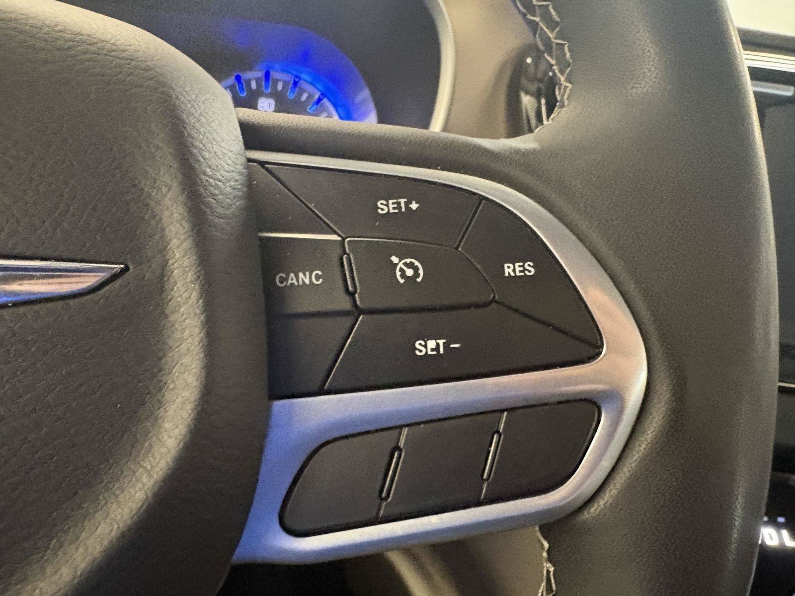 Used 2023 Chrysler Voyager LX FWD image 23