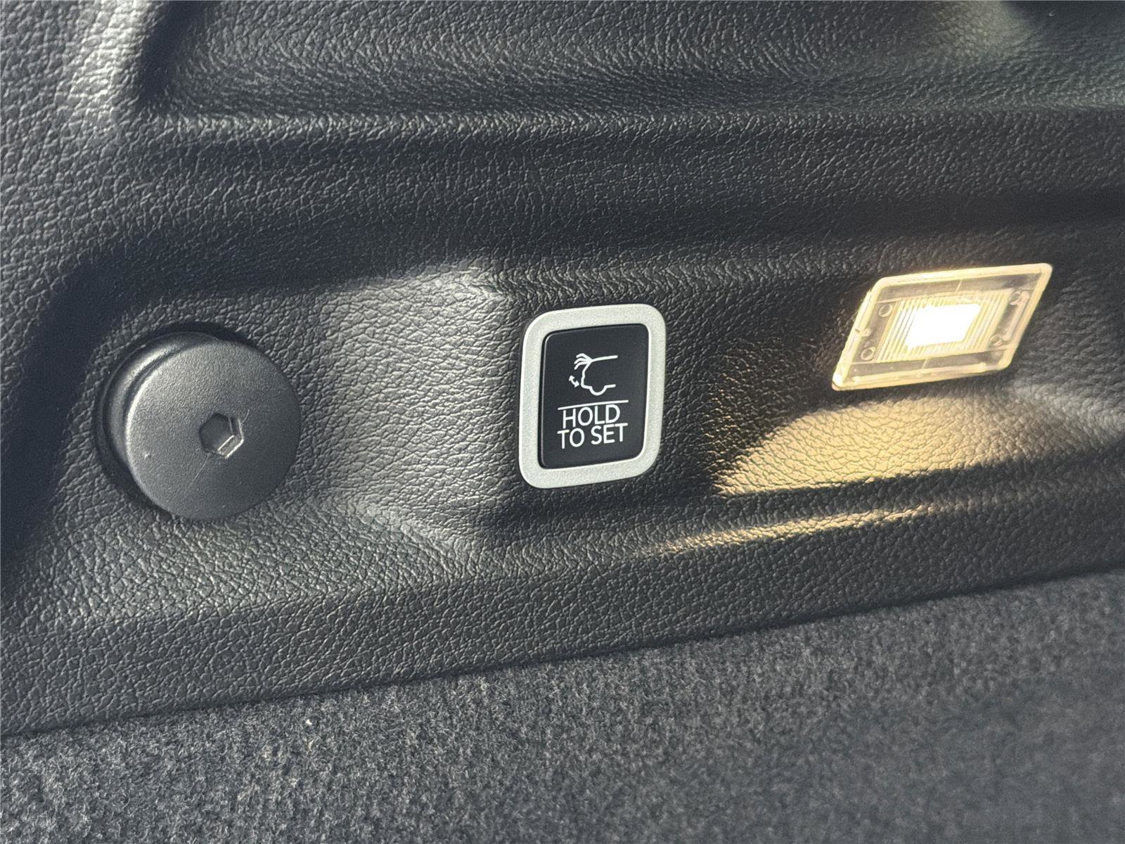 Used 2024 Jeep Grand Cherokee L Summit image 22