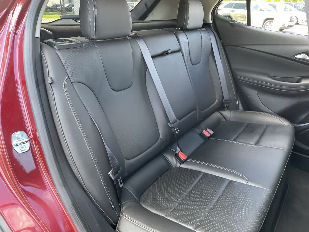 Used 2023 Buick Encore GX Essence w/ Experience Buick Package FWD image 15