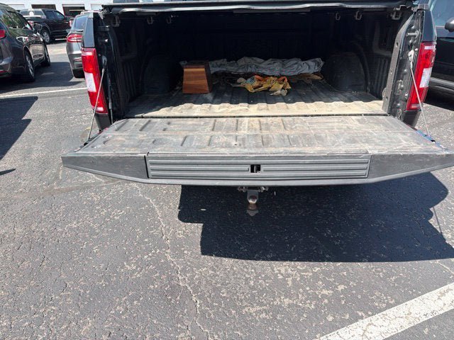 Used 2018 Ford F150 XLT w/ Equipment Group 302A Luxury AWD/4WD image 9