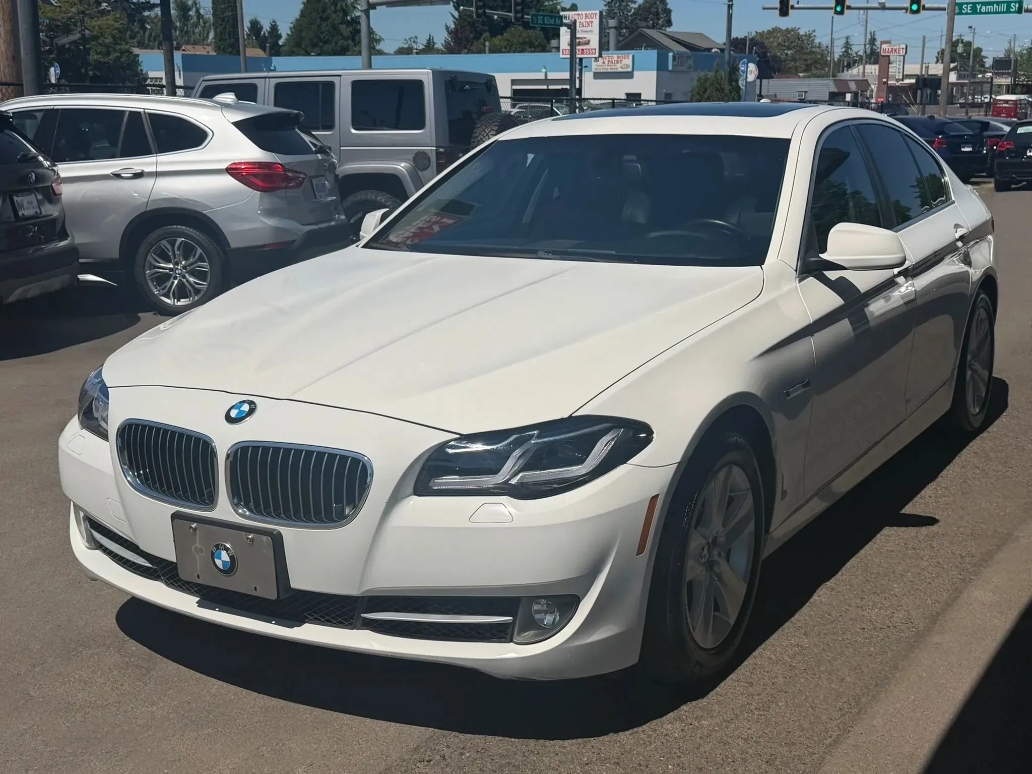 Used 2013 BMW 528i xDrive Sedan AWD/4WD image 6