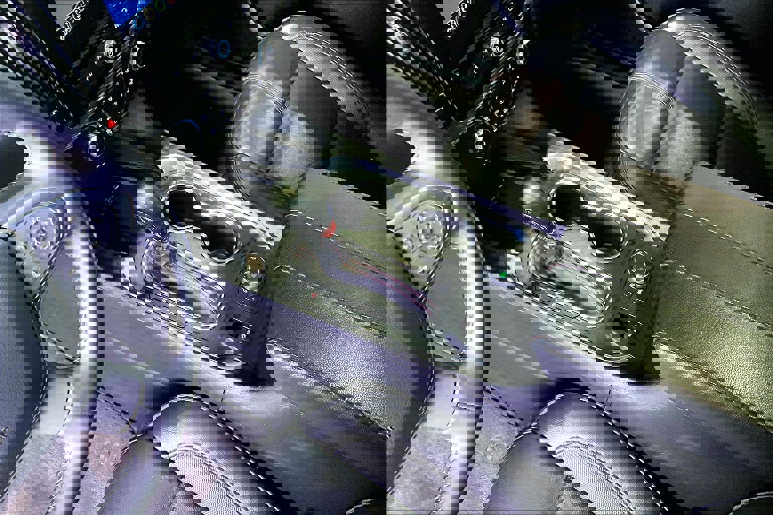 Used 2023 Chevrolet Traverse RS image 17