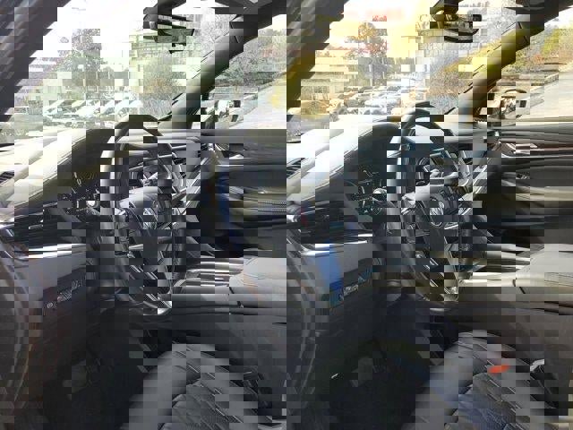 Used 2024 Buick Enclave Avenir w/ Avenir Technology Package image 15