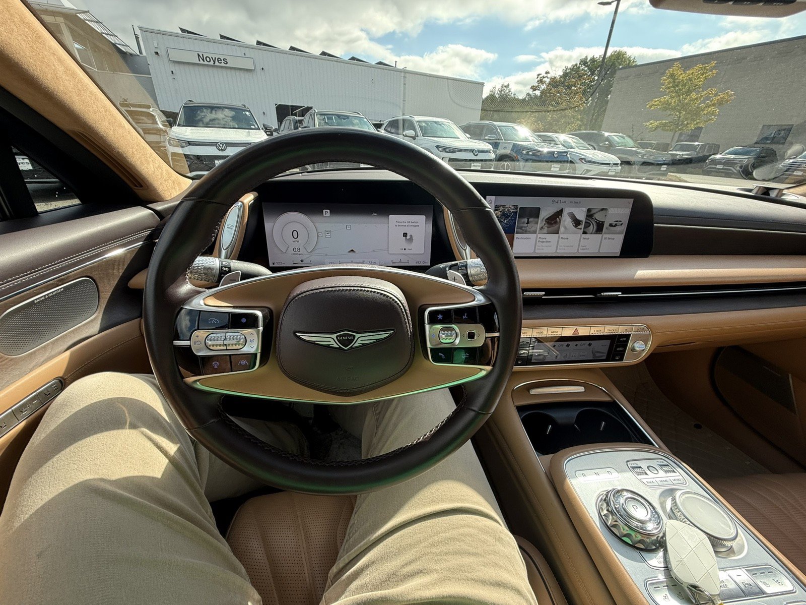 Used 2023 Genesis G90 3.5T image 12