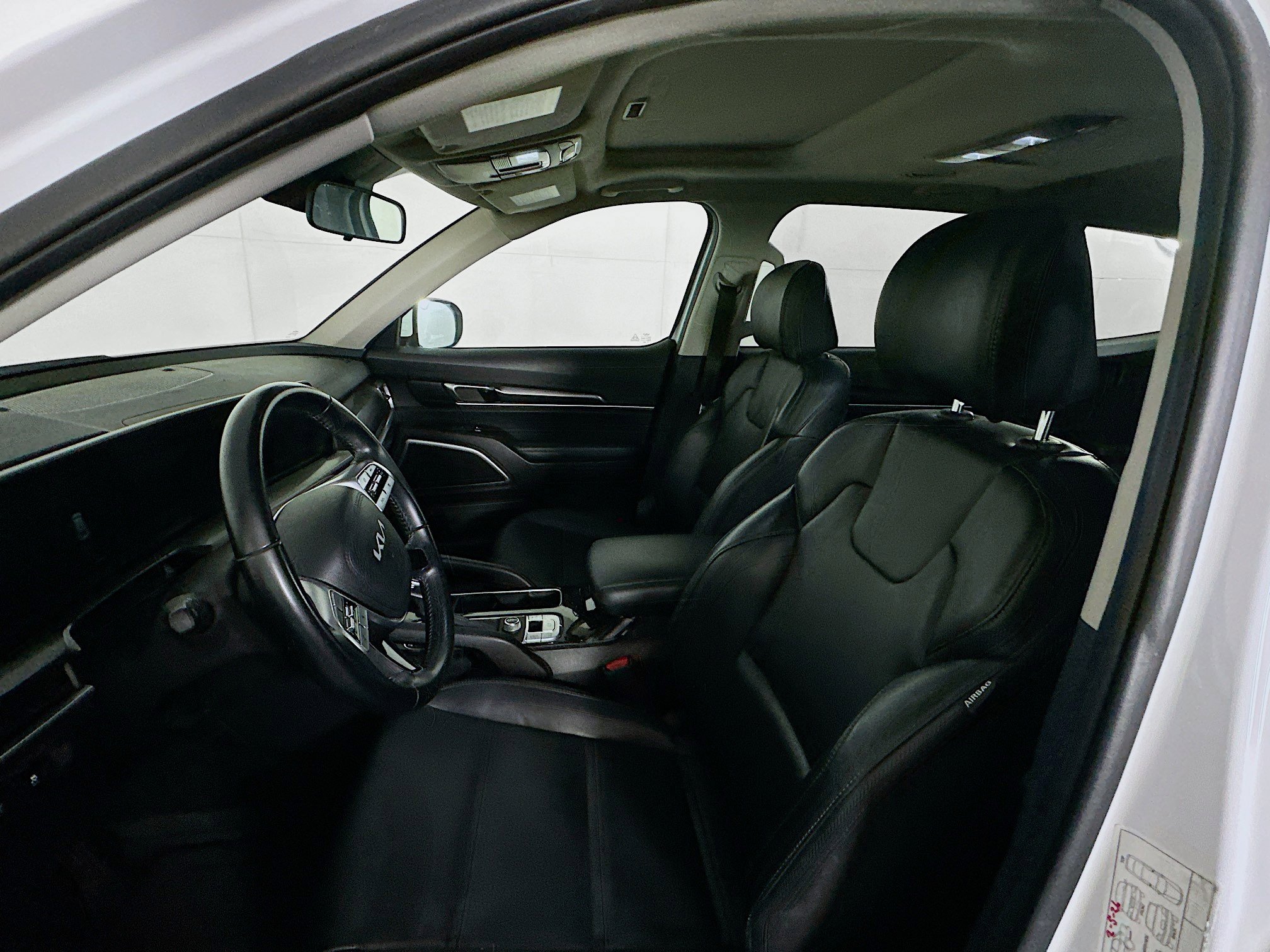 Used 2025 Kia Telluride S image 13