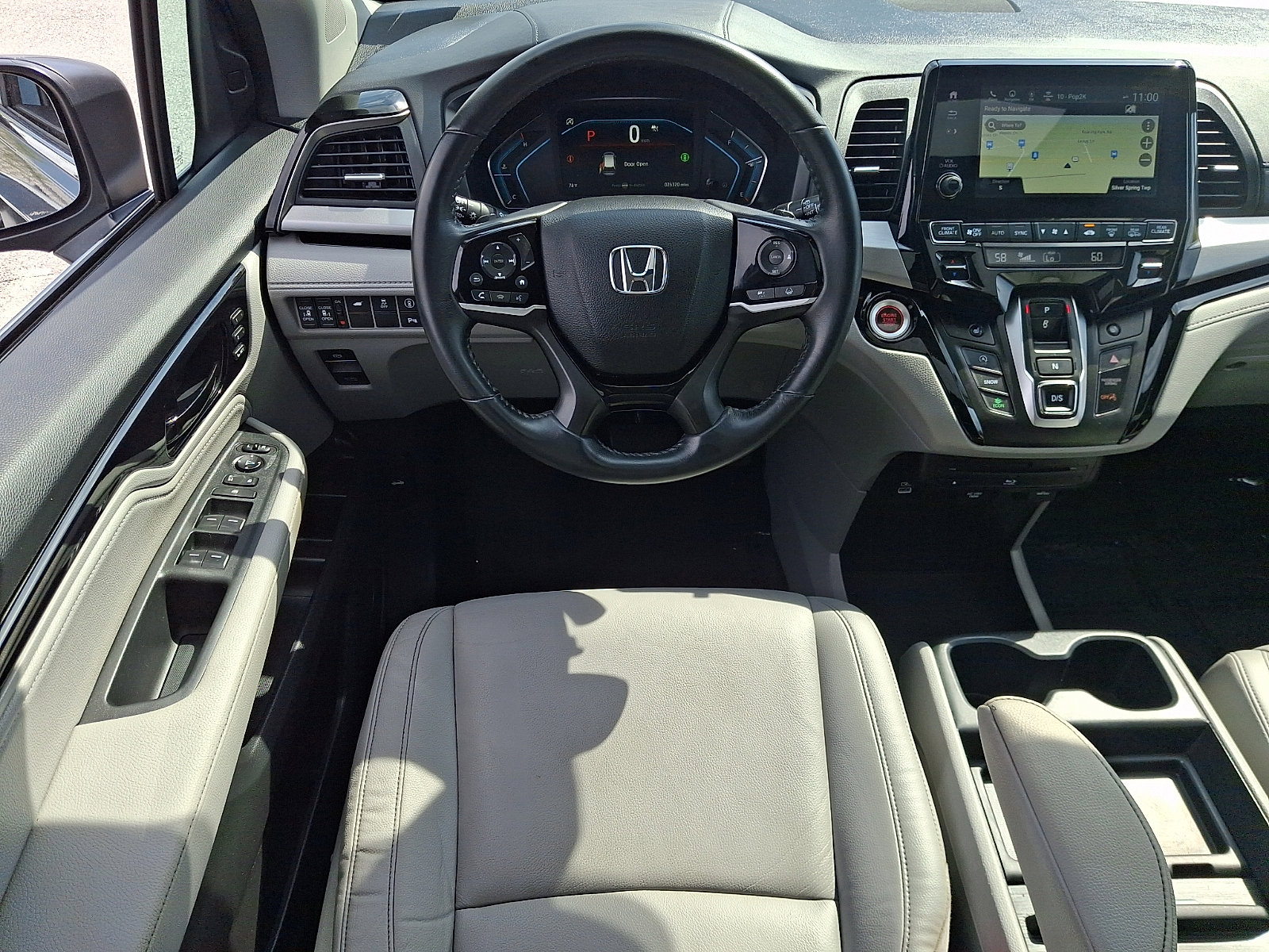 Used 2023 Honda Odyssey Touring image 12