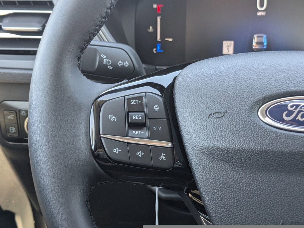 New 2026 Ford Escape SE image 27