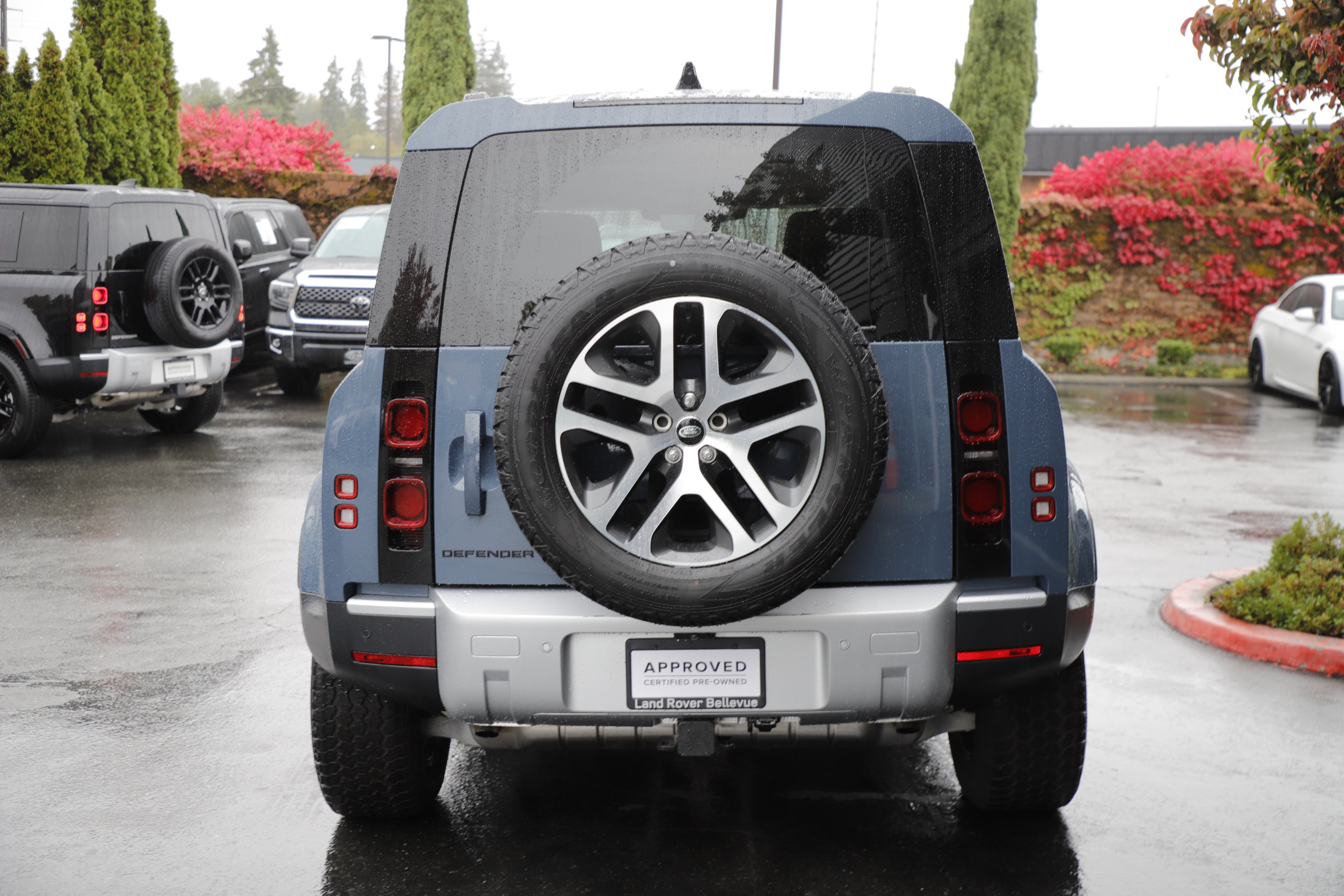 Certified 2024 Land Rover Defender 110 S AWD/4WD image 7