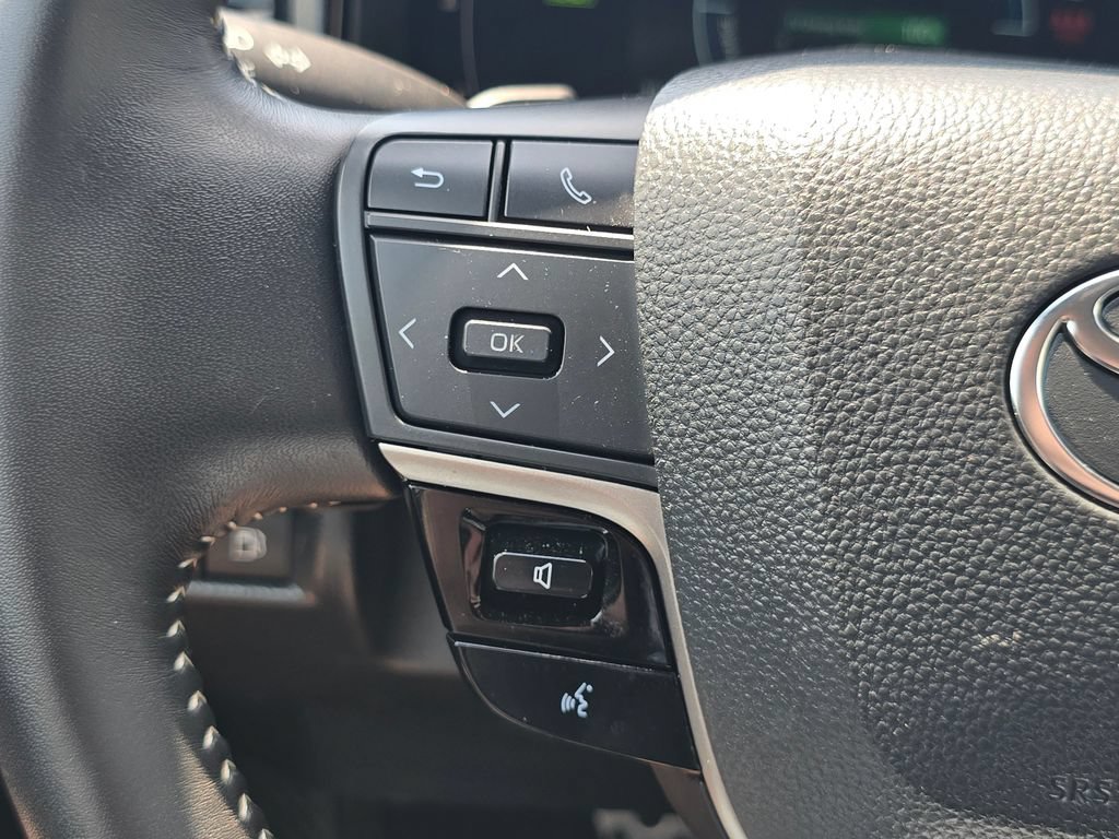 Used 2025 Toyota Camry SE FWD image 31
