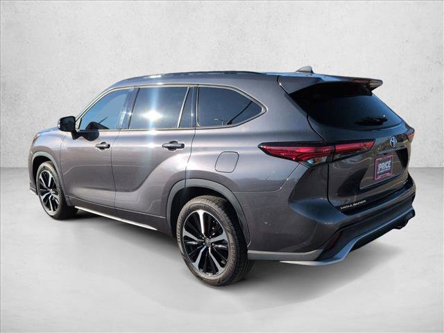 Used 2022 Toyota Highlander XSE image 8
