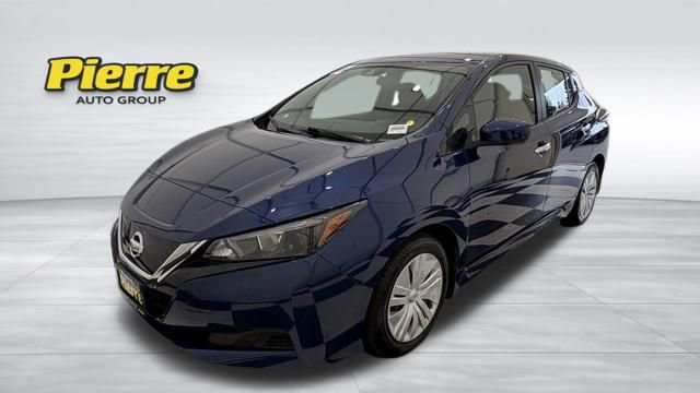 Used 2022 Nissan Leaf S image 1