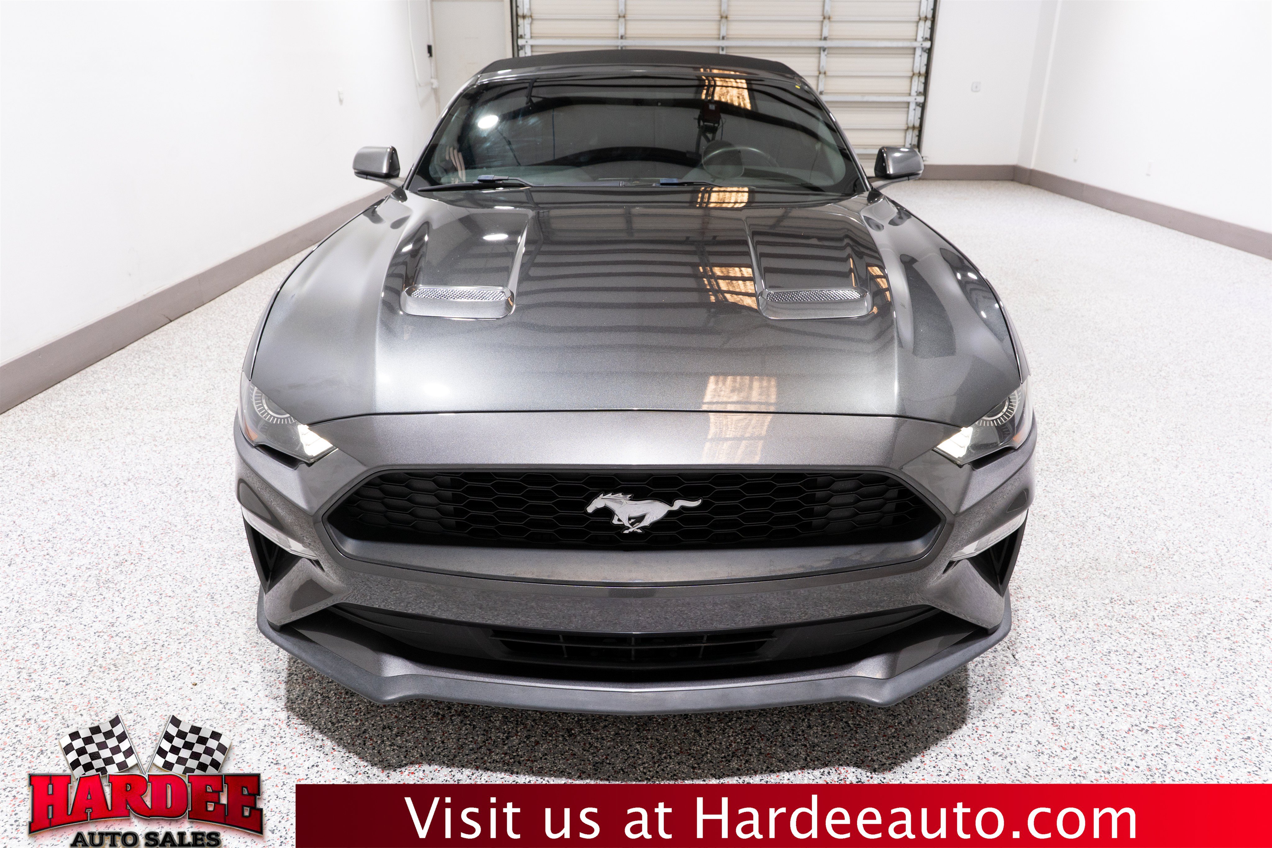 Used 2018 Ford Mustang Premium RWD image 10