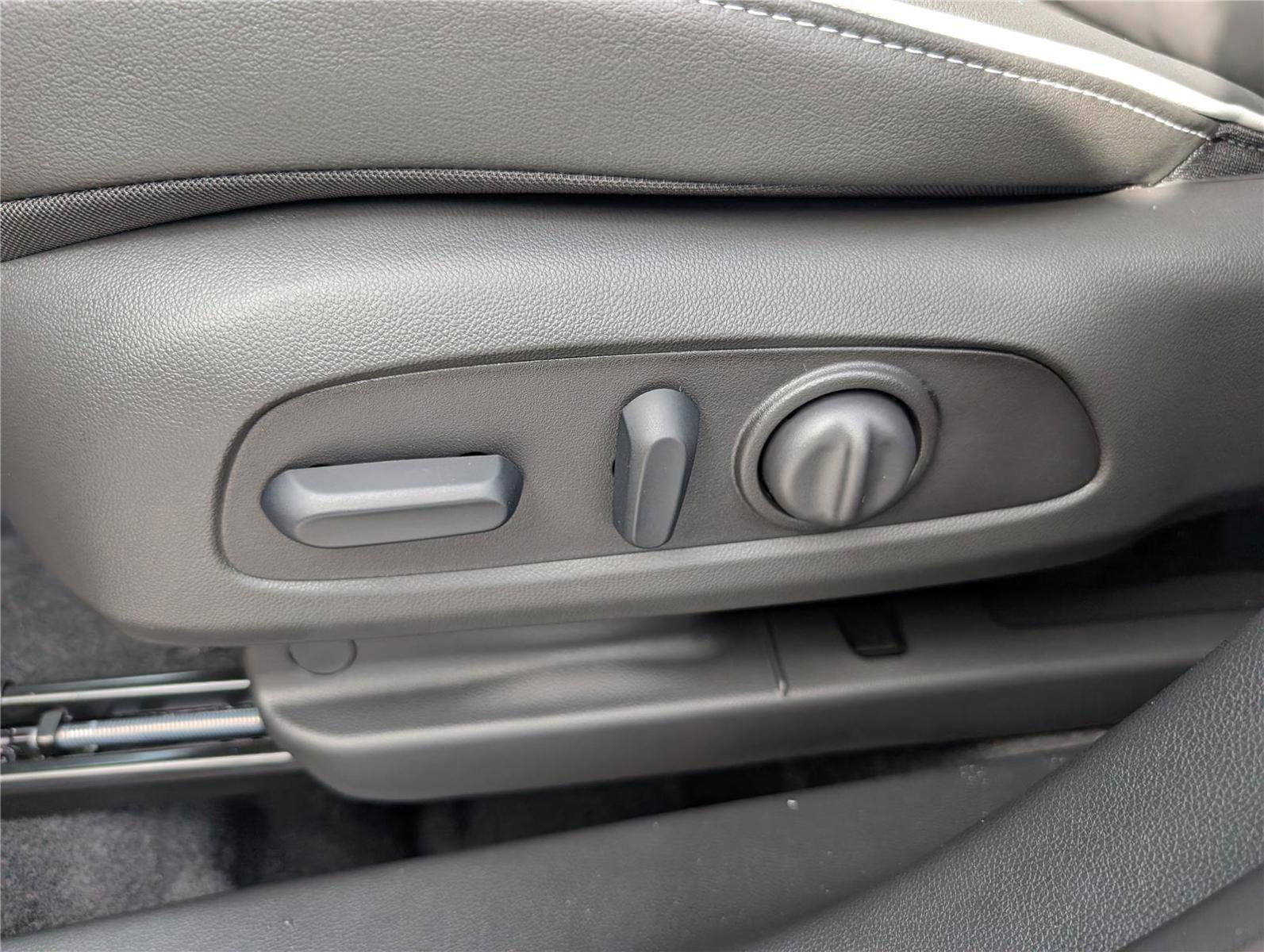 New 2026 Buick Encore GX Avenir w/ Avenir Technology Package image 24