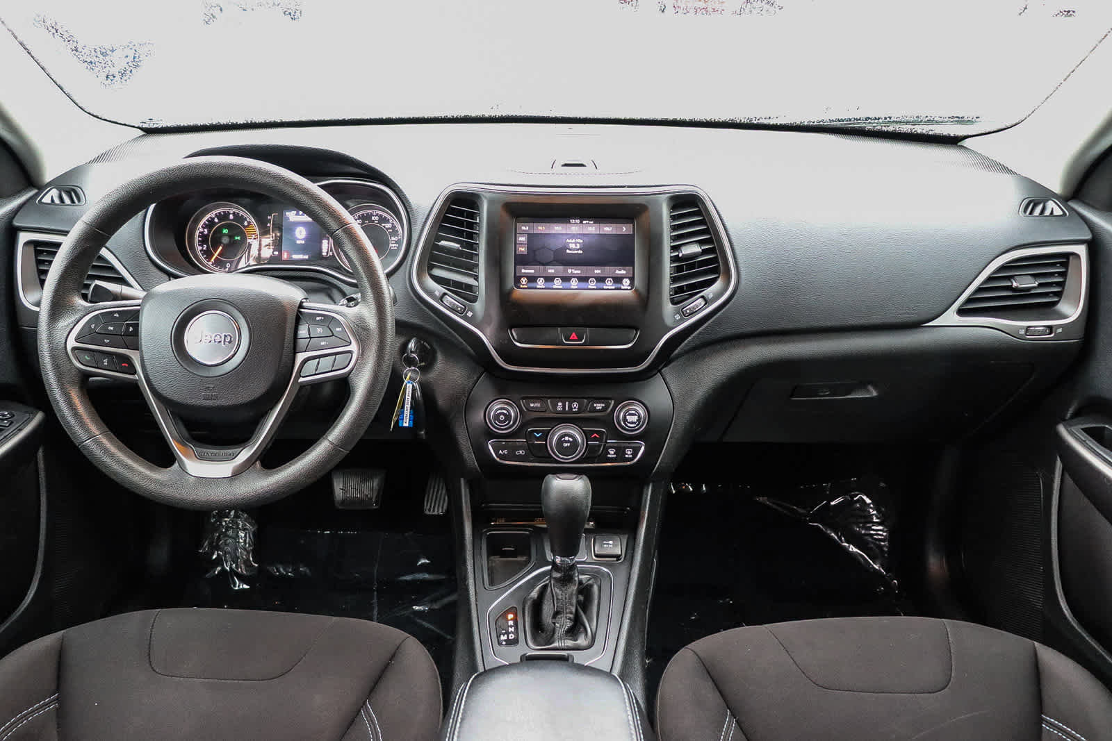 Used 2019 Jeep Cherokee Latitude w/ Popular Appearance Group image 13