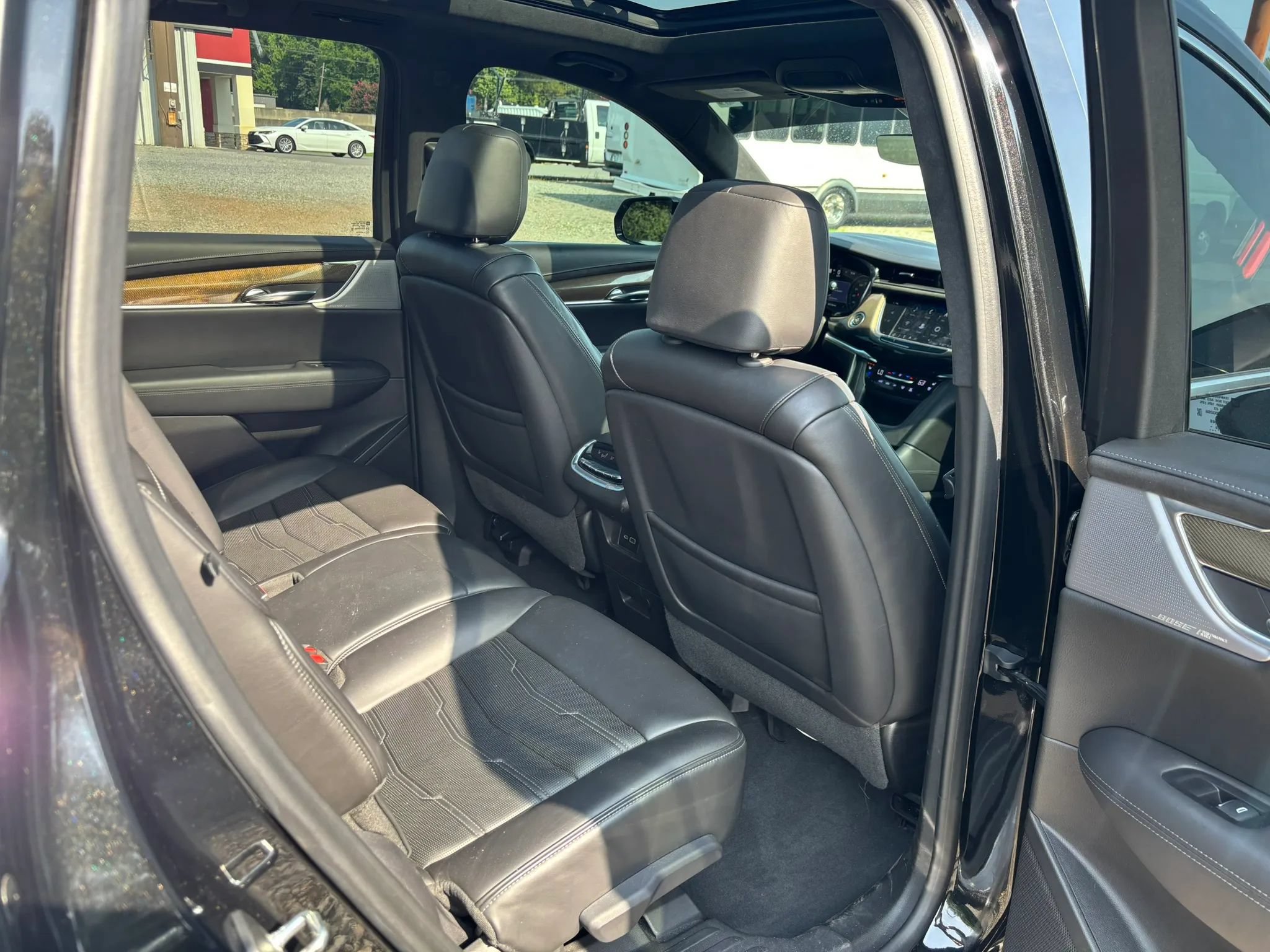 Used 2020 Cadillac XT6 Premium Luxury w/ Platinum Package FWD image 17