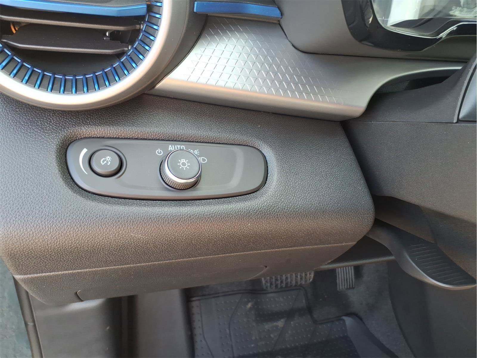 New 2026 Chevrolet Trax LS image 15