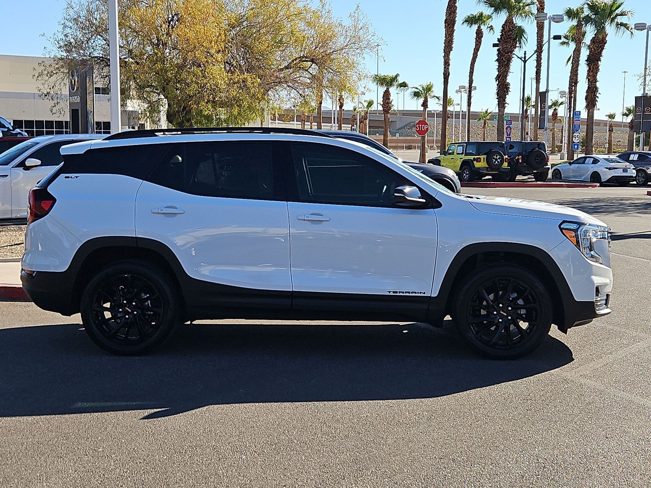 Used 2024 GMC Terrain SLT w/ Elevation Edition AWD/4WD image 6