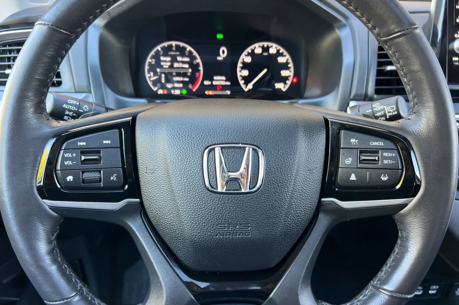 Used 2025 Honda Odyssey Elite image 28