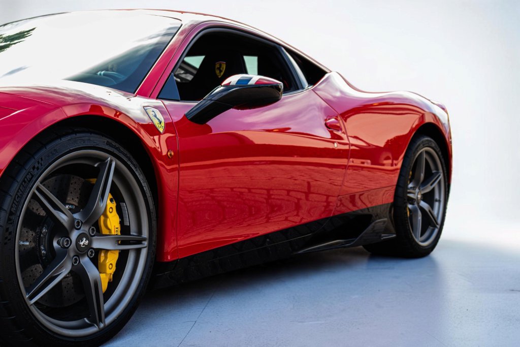 Used 2015 Ferrari 458 Speciale Coupe RWD image 31