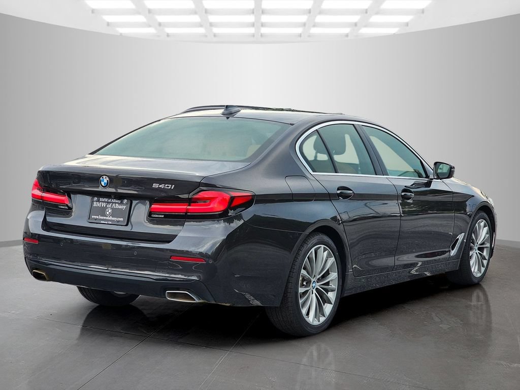 Certified 2023 BMW 540i w/ Convenience Package RWD image 6