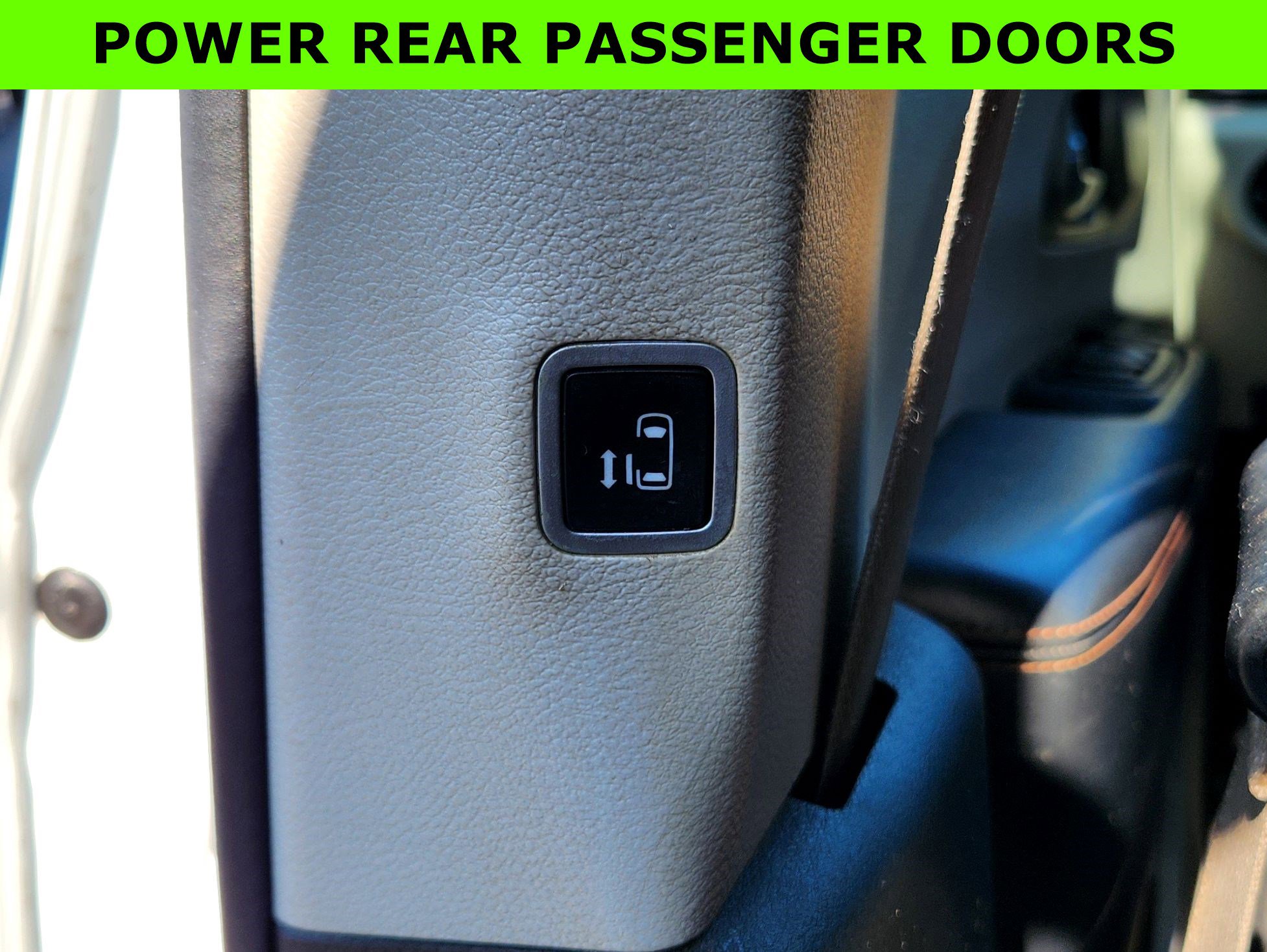 Used 2018 Chrysler Pacifica Touring-L image 31