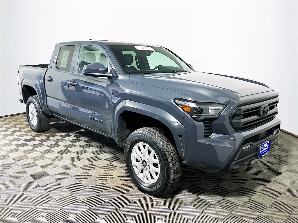 Certified 2024 Toyota Tacoma SR5 image 1