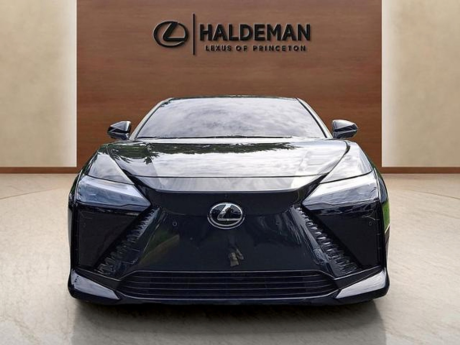 Used 2026 Lexus RZ 350e 2WD w/ Technology Package video 2