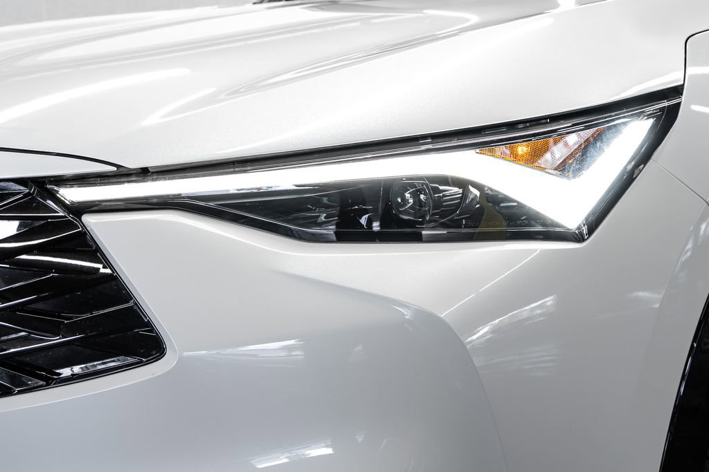 Certified 2025 Acura ADX A-Spec image 9