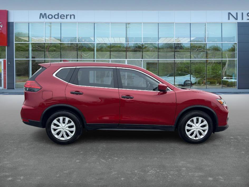 Used 2017 Nissan Rogue S image 4
