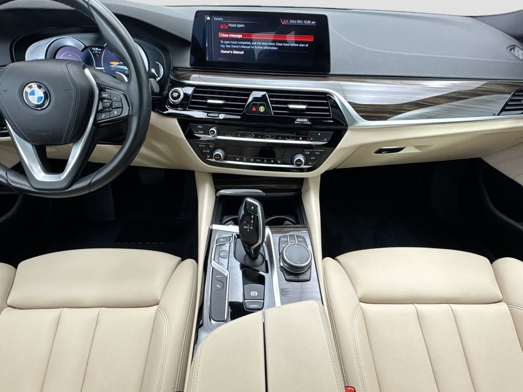 Used 2019 BMW 530e w/ Convenience Package image 13
